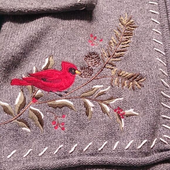 Croft & Barrow Women's Sm Cardinal Design Zipper Front Long Sleeve Sweater - Picture 3 of 9